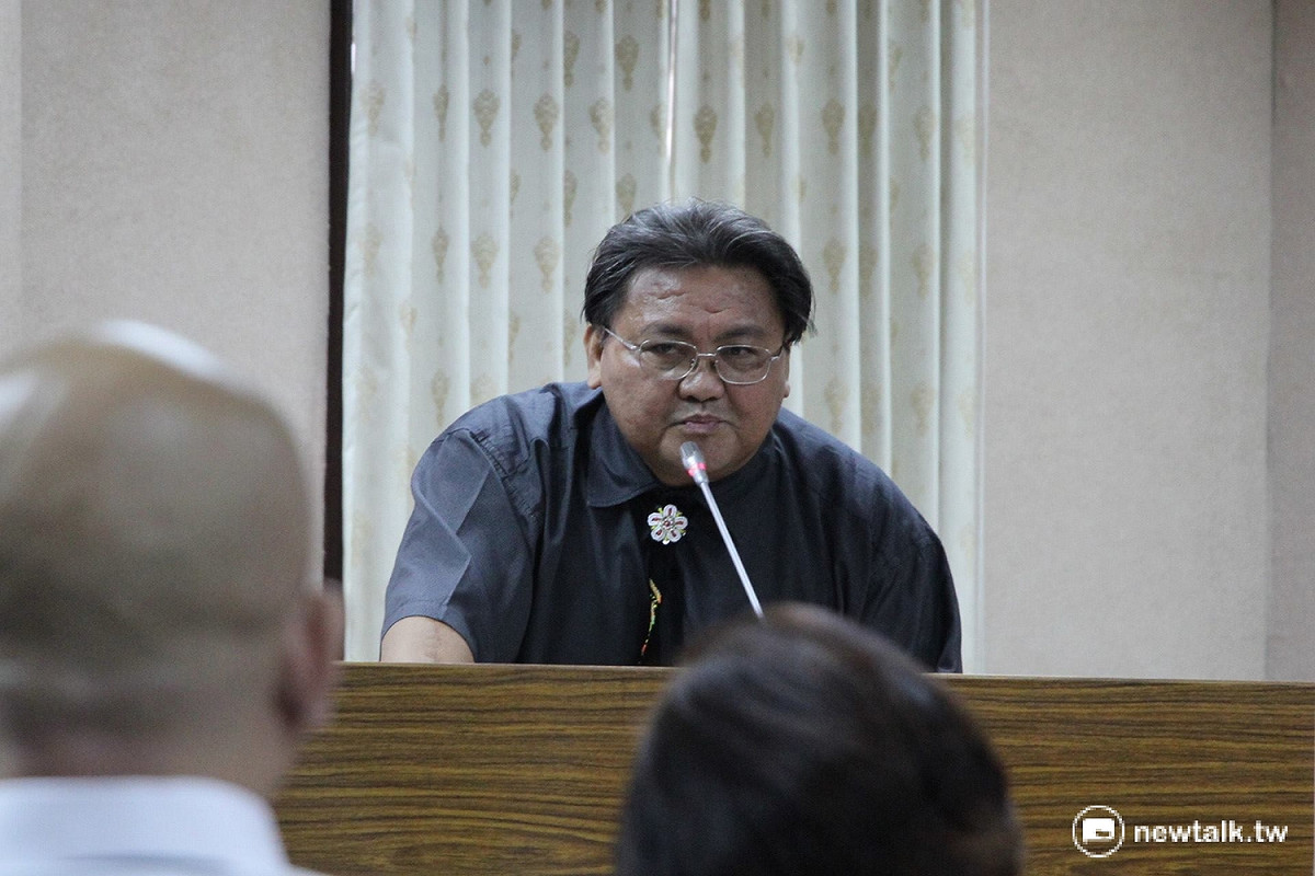 台灣原住民族語言發展學會理事長波宏明6日出席立法院司法及法制委員會召開「原住民族促進轉型正義」公聽會在發言時指出，應將語言也納入轉型正義的項目中。 圖：林湘芸/攝