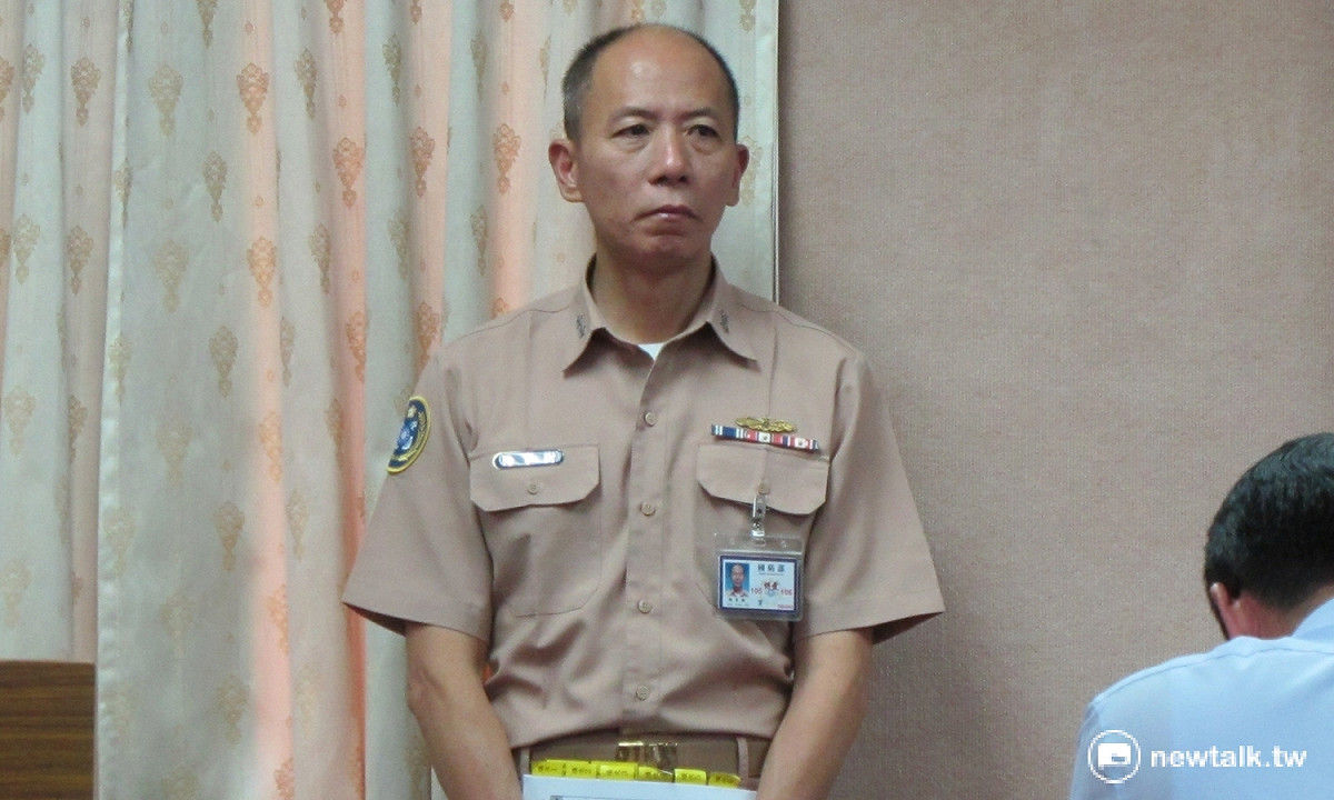 海軍參謀長梅家樹7日在立法院表示，擔心颱風會影響雄三飛彈彈體位置。 圖：林朝億/攝