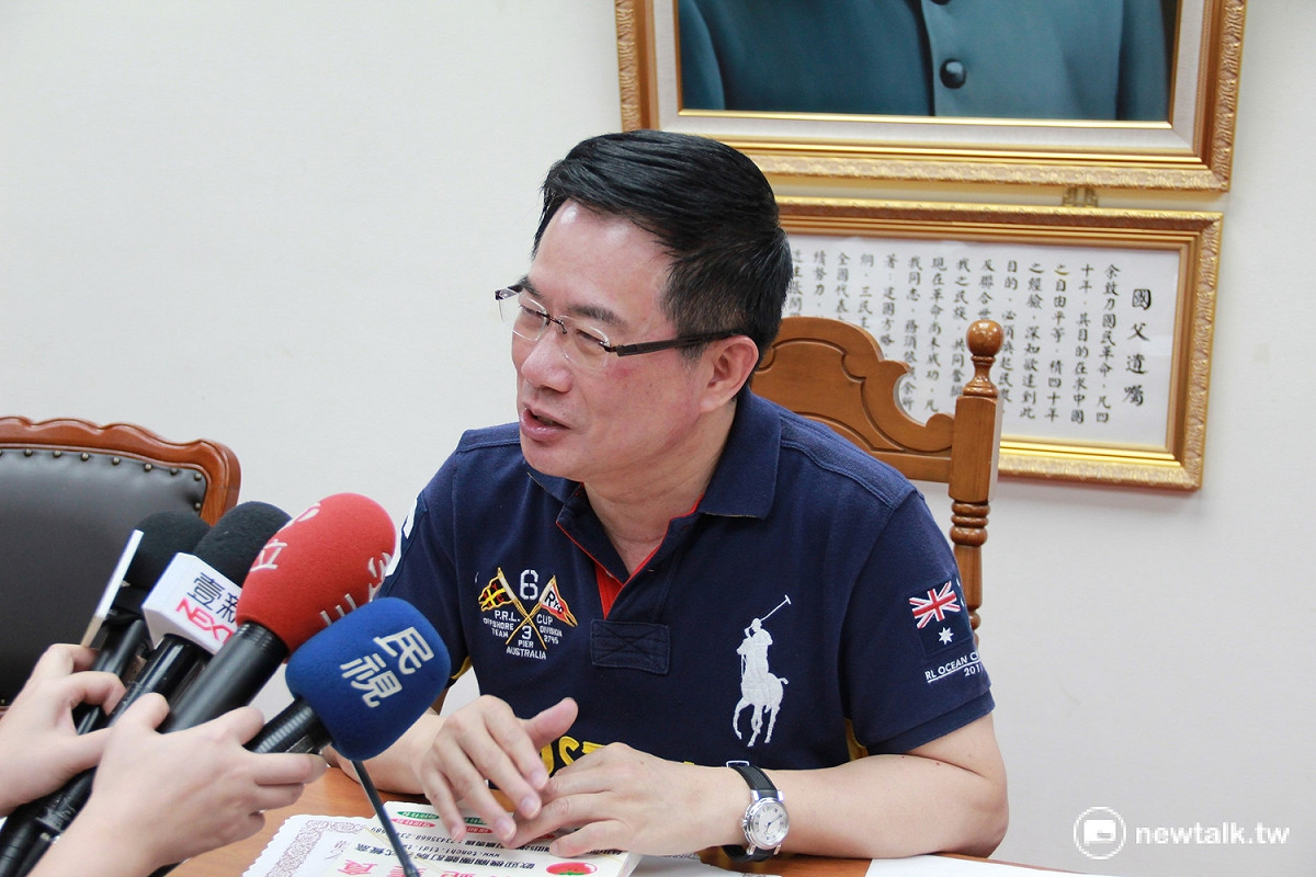 國民黨政策會執行長蔡正元25日召開記者會強調，「國民黨的兩岸政策不是前總統馬英九一人說了算」。 圖：新頭殼資料照片