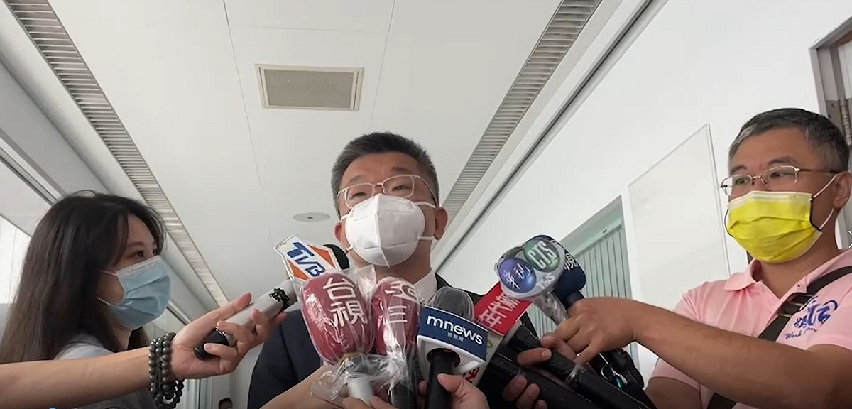 蔡其昌強調自己和羅智強不一樣，「我不會拋棄台中」。 蔡其昌辦公室/提供