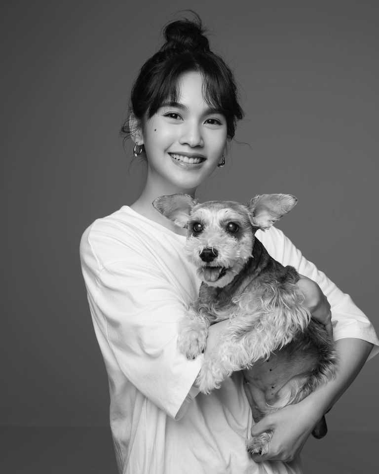 楊丞琳與愛犬Yumi。 圖：翻攝自楊丞琳臉書