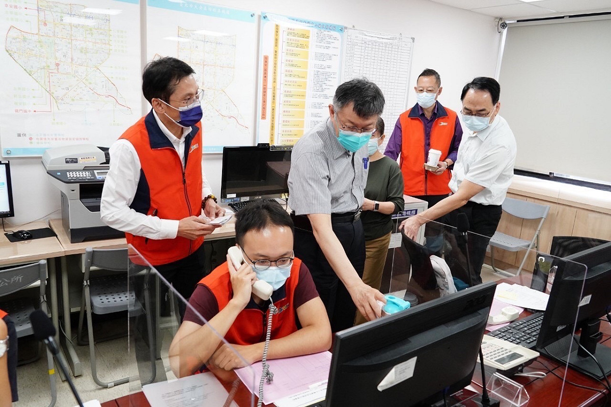 台北市長柯文哲先前曾前往視察大安區級關懷中心 。（照片為示意圖資料照，與本新聞無關） 圖：台北市政府 / 提供