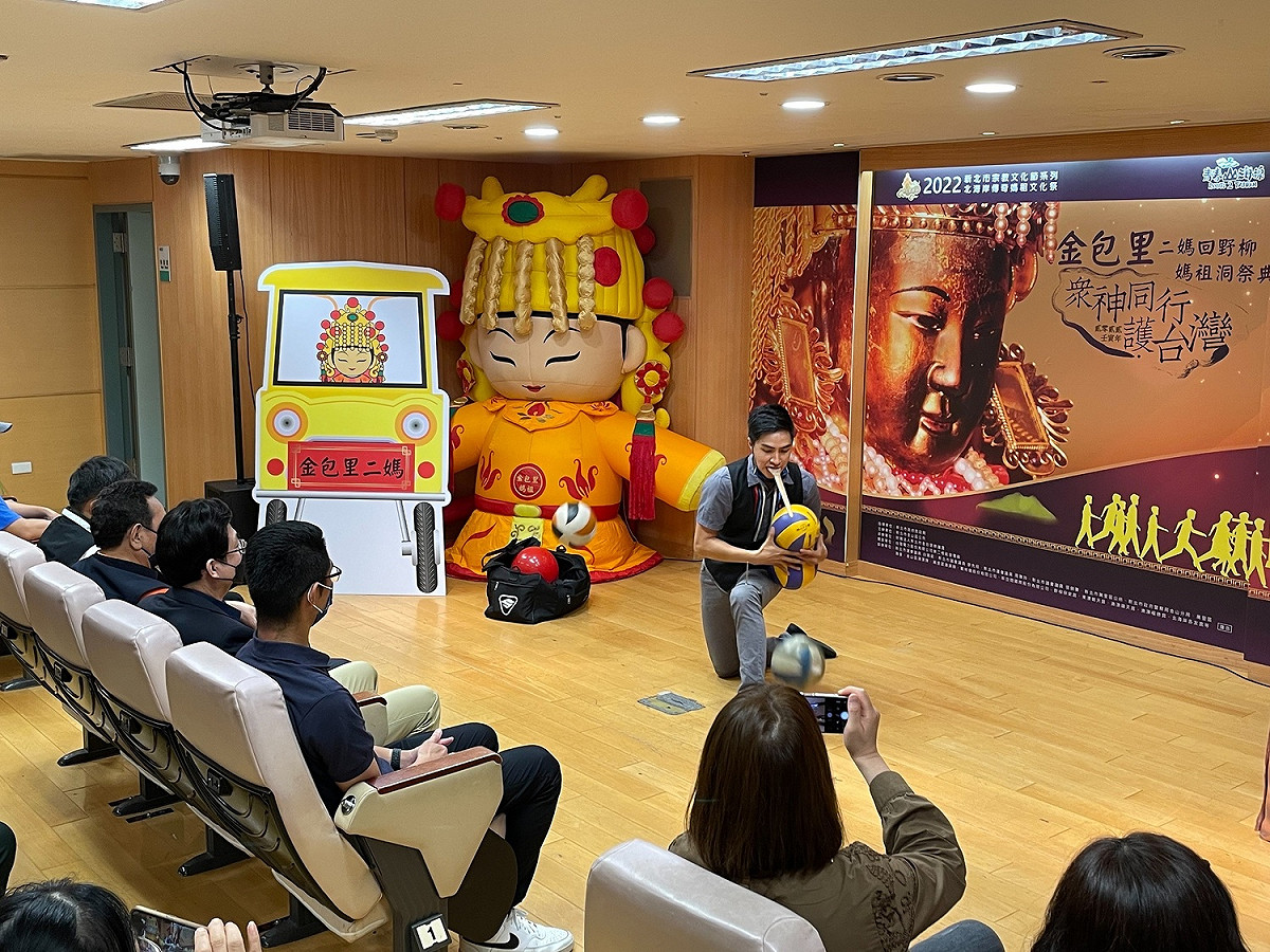 今年因應疫情，特別要求所有工作人員及信眾需接種3劑COVID-19疫苗始可參與活動。 圖：金山區公所提供