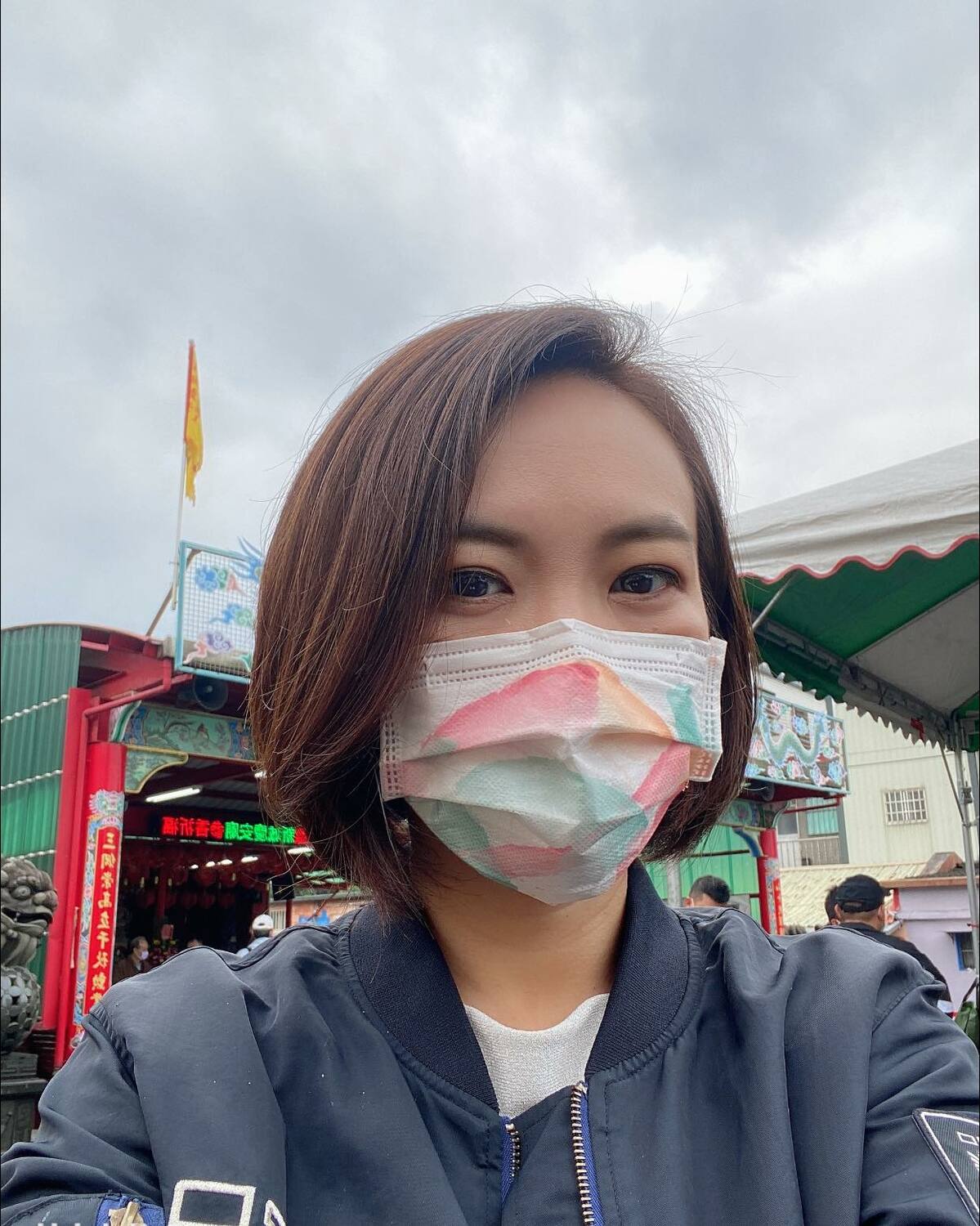 簡舒培痛批柯文哲擺爛防疫，沒錢買快篩，卻砸153萬編防疫專書行銷副市長黃珊珊。 圖：取自簡舒培臉書（資料照）