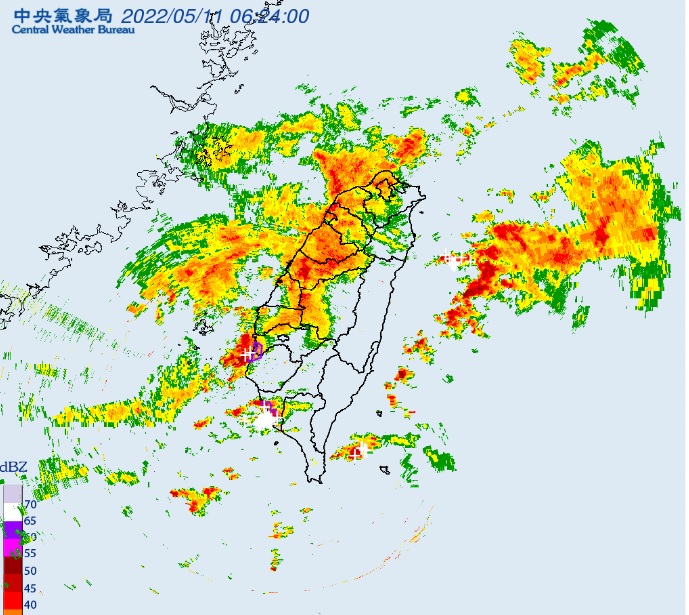 中央氣象局針對嘉義、台南、高雄發布大雷雨即時訊息，提醒民眾要注意落石坍方或溪流下游溪水暴漲。 圖：中央氣象局/提供