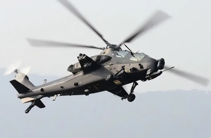 解放軍武直-10直升機。 擷取自《樞密院十號》