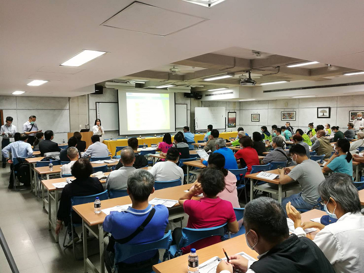 招商規劃階段，市府積極辦理多場說明會、拜訪地方意見領袖，並與特色廠商座談，了解地方民意對於公益設施的需求。 圖：新北市經發局提供