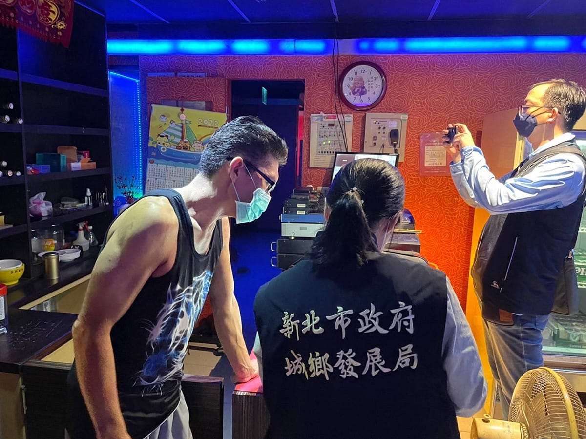 公安稽查小租出動了！ 圖：新北市城鄉局提供