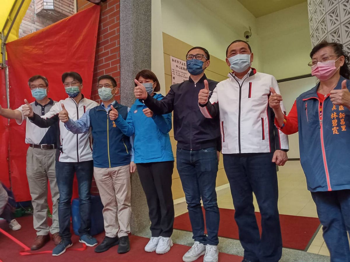 汐止新昌市民活動中心今(14)日由新北市長侯友宜主持啟用揭牌儀式。 圖：新北市民政局提供