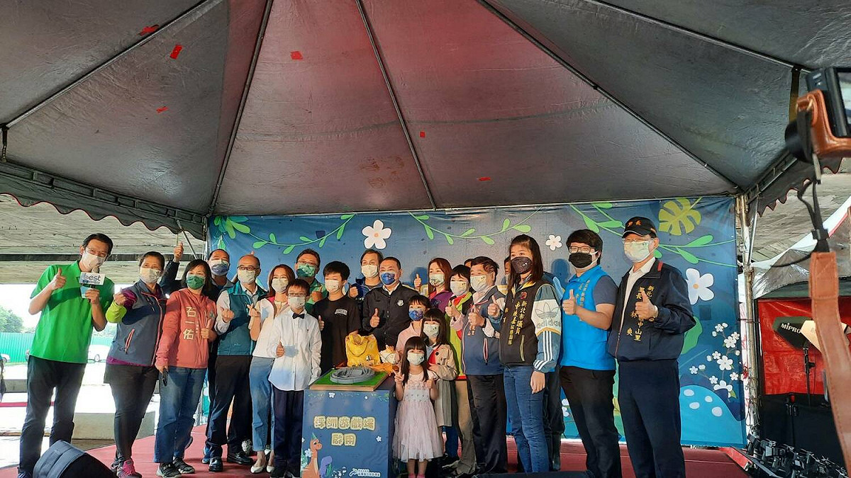 浮洲遊戲場在歷經10個多月的工期，及通過層層遊具檢驗後，終於在今天正式啟用。 圖：新北市水利局提供