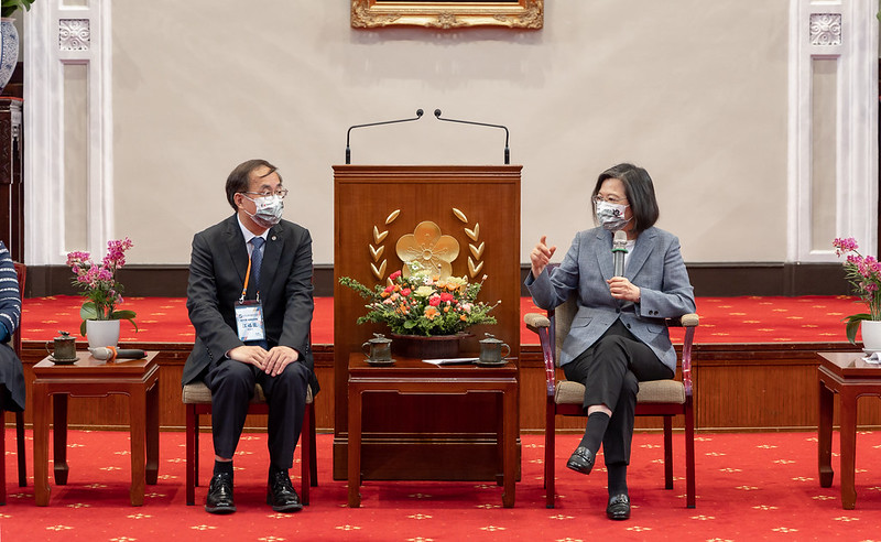 蔡英文總統今（16）日接見「亞洲台灣商會聯合總會第29屆回國訪問團」。 圖：總統府提供
