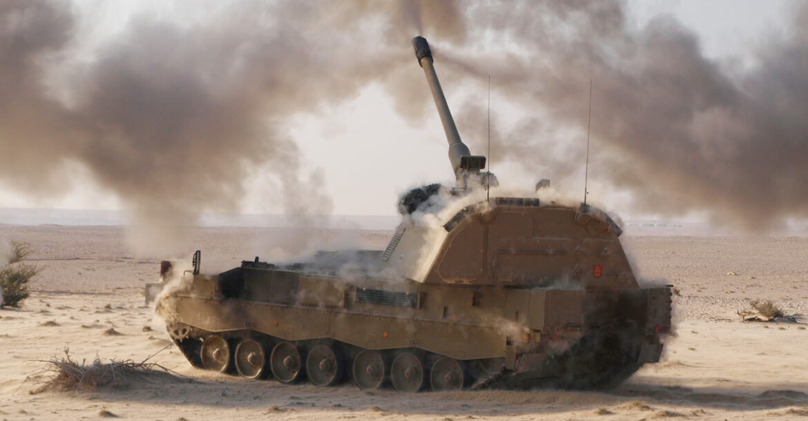 德製現役「PzH2000自走榴彈砲」。烏克蘭證實德國軍援重型武器到位。 圖：翻攝製造商Krauss-Maffei Wegmann官網