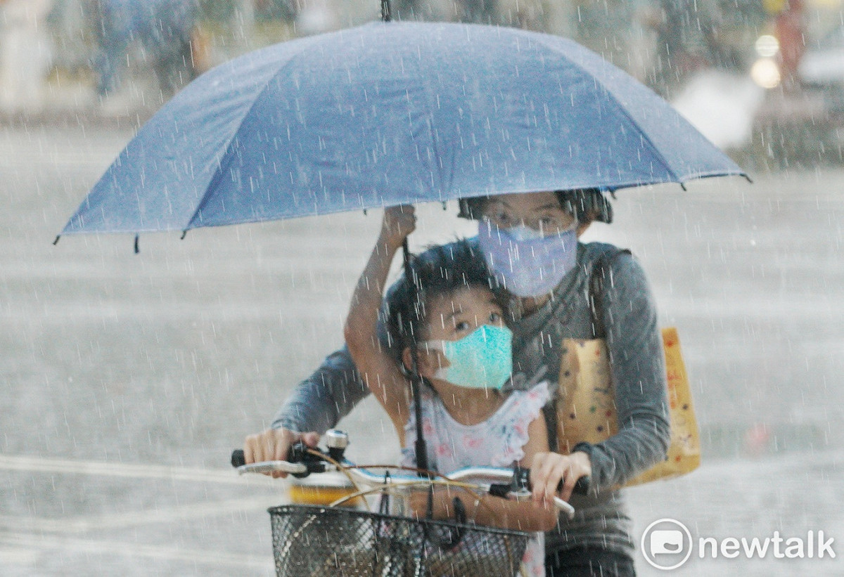中央氣象局表示，未來一周台灣天氣都受到鋒面影響，幾乎全台都有雨勢雨（資料照）。 圖：張良一/攝