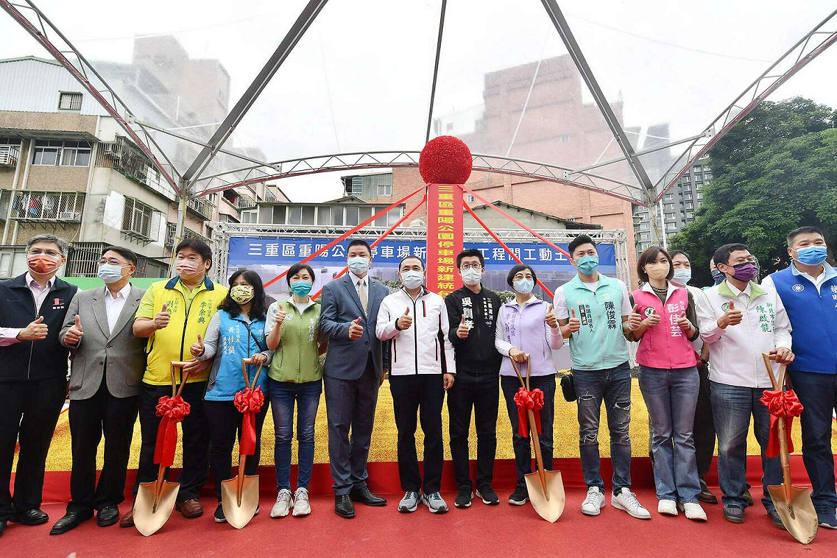 三重區重陽公園地下停車場預定興建地下三層，規劃257個停車格，完工後將可滿足當地民眾停車需求。 圖：新北市交通局提供