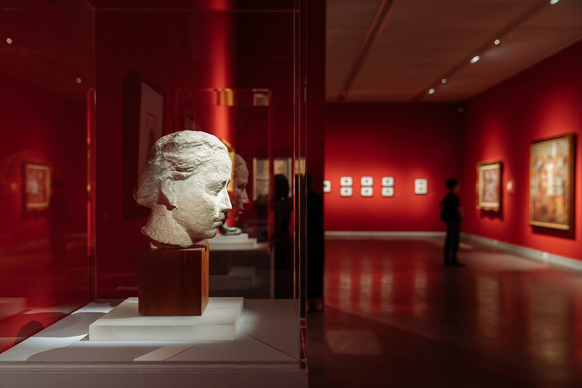 高美館收藏藝術家黃清呈所作〈頭像〉。 圖：高美館提供