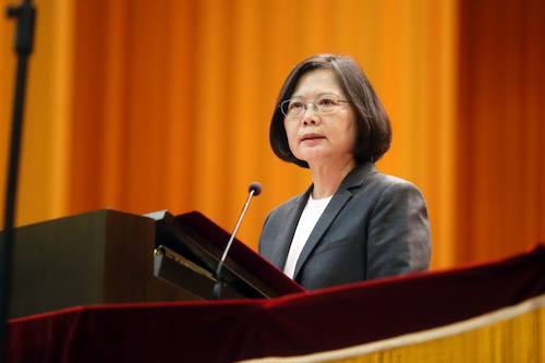 針對年金改革，總統蔡英文4日表示，面對改革一定會引來許多人不諒解，但她強調「我做總統，我會承擔」。 圖：總統府網站（資料照片）