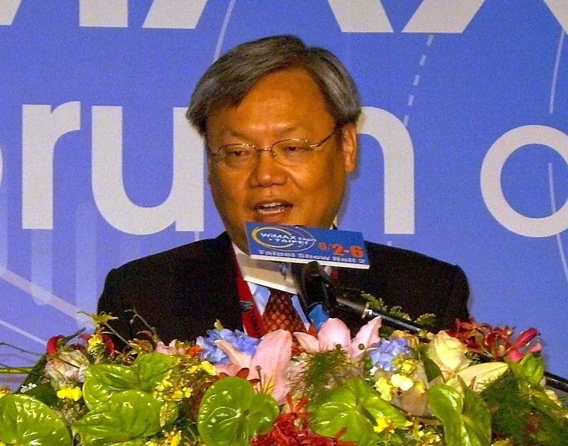 前司法院副院長蘇永欽12日公開日前寫給總統蔡英文的辭職信，指蔡英文在就職演說上強調新政府將積極推動司法改革、召開司法國是會議，但蘇永欽則說「憲法並沒有直接賦予總統改革司法的職權」。 圖:翻攝維基百科