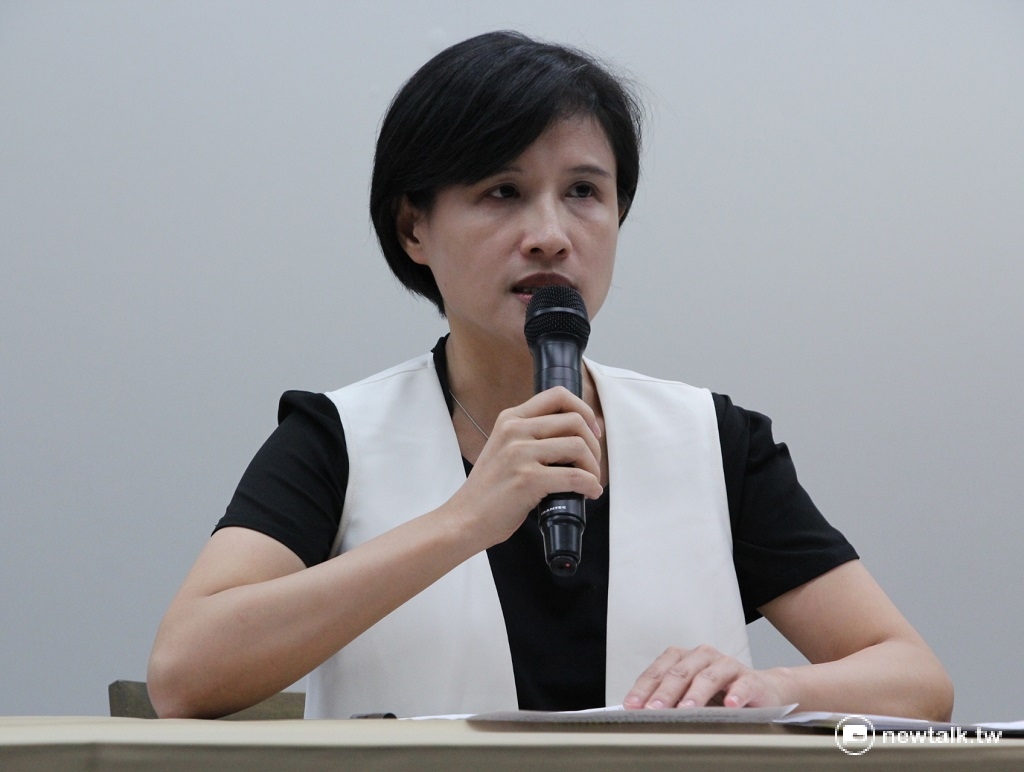公視22日舉行董監事審查會議，不過經過兩輪投票後，董事僅11、監事2人確定過關，董監事都未達到法定的人數，必須再進行補提名審查程序 。文化部長鄭麗君會後表示，對於提名名單未能過關感到遺憾，不過還是會尊重委員的審查結果。 圖：新頭殼資料照片