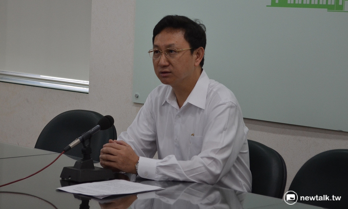 行政院發言人童振源26日再度聲明，強調在沒有國防、國安的評估下，擅自進入太平島，會危害國安。 圖：新頭殼資料照片