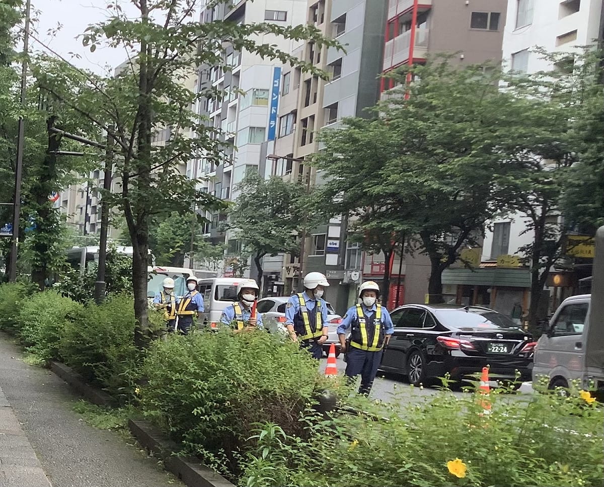 因為拜登來訪，東京特別出動18000名專責警力，各處都設立檢問所查詢可疑車輛等 圖:劉黎兒/攝