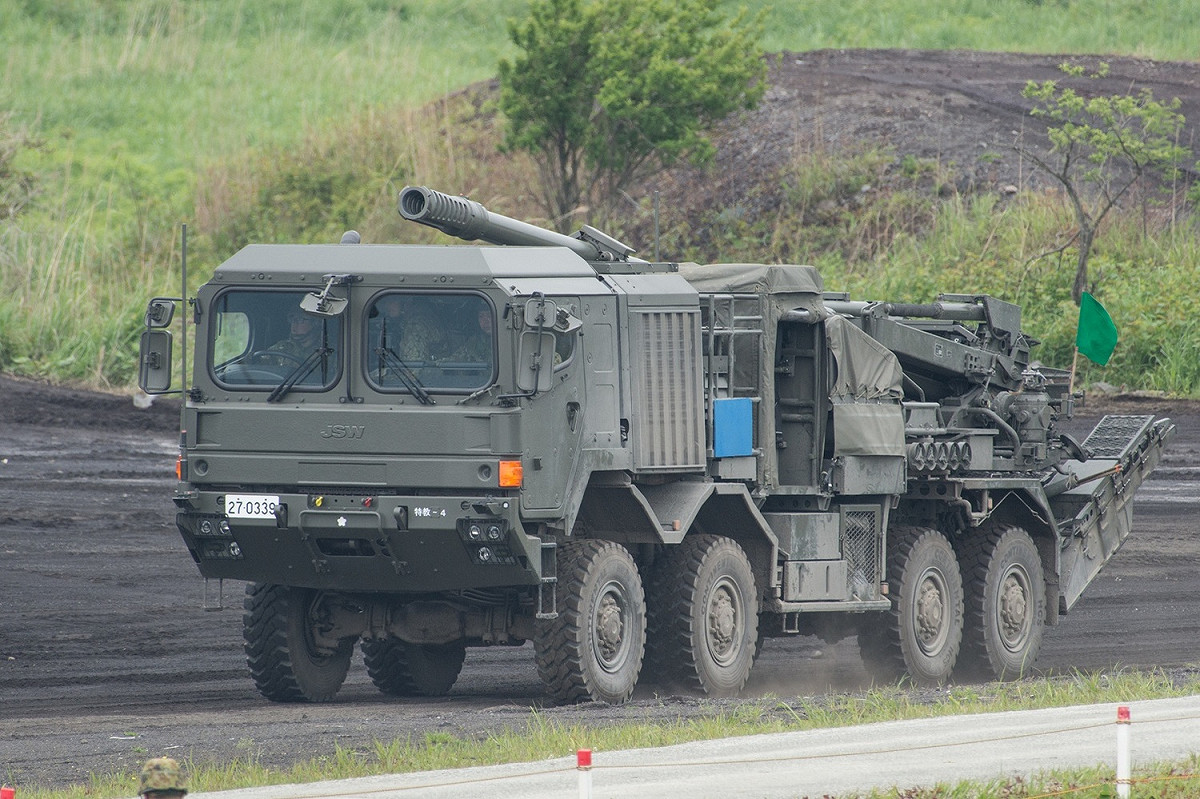 日本最新「19式155公厘輪型自走砲」。 圖：翻攝陸上自衛隊推特