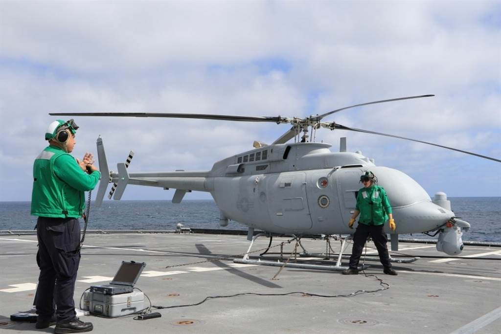 軍事新聞網站《Naval News》報導，美國海軍決定在印太地區部署MQ-8C「火力偵察兵」(Fire Scout)無人直升機。 圖：翻攝US Navy