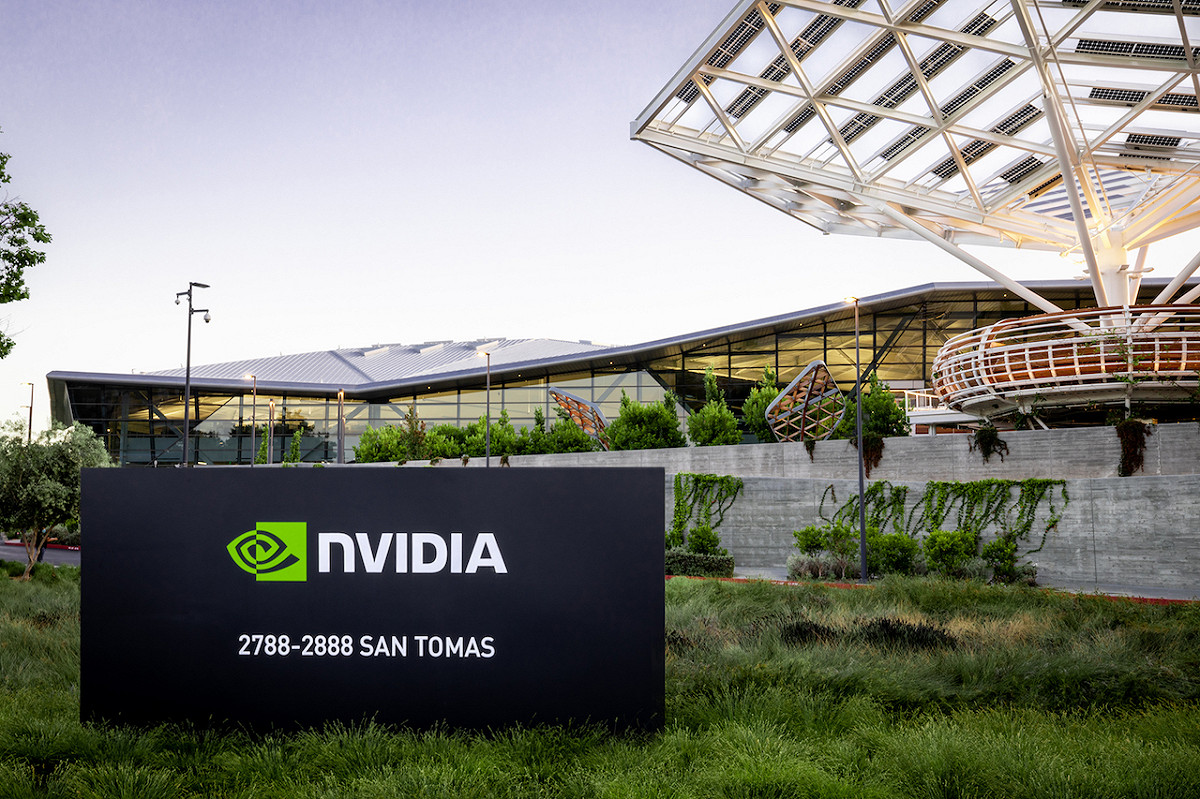 輝達近期發文宣佈了「黃氏定律」稱 GPU AI 推理性能過去 10 年內增長了 1,000 倍。圖為輝達總部。 圖：取自 NVIDIA 官網