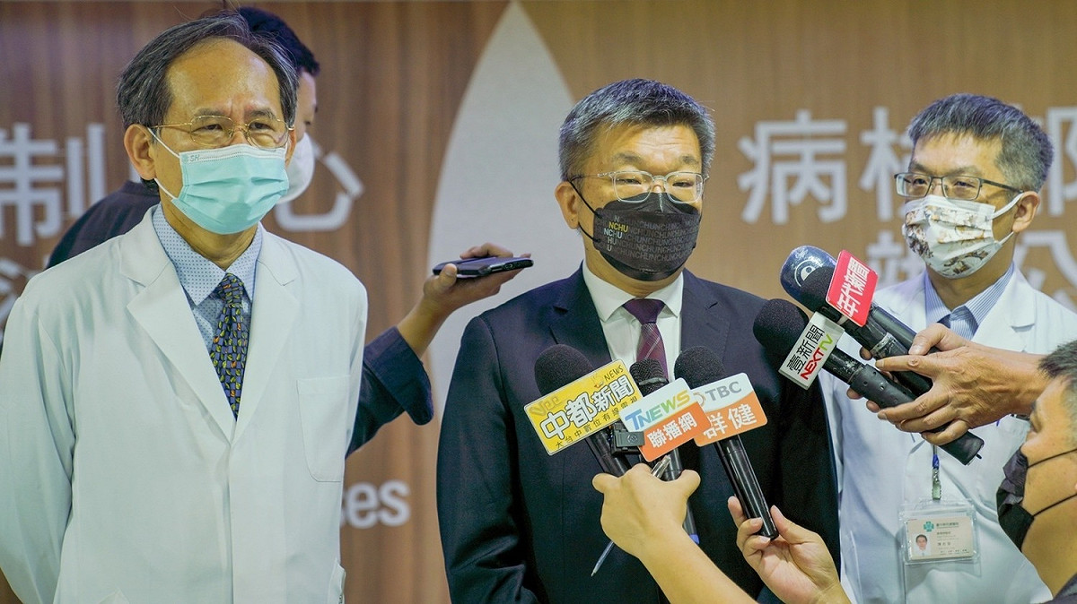 蔡其昌說，台中市民關心的是防疫，不是盧秀燕市長的民調。  蔡其昌辦公室/提供