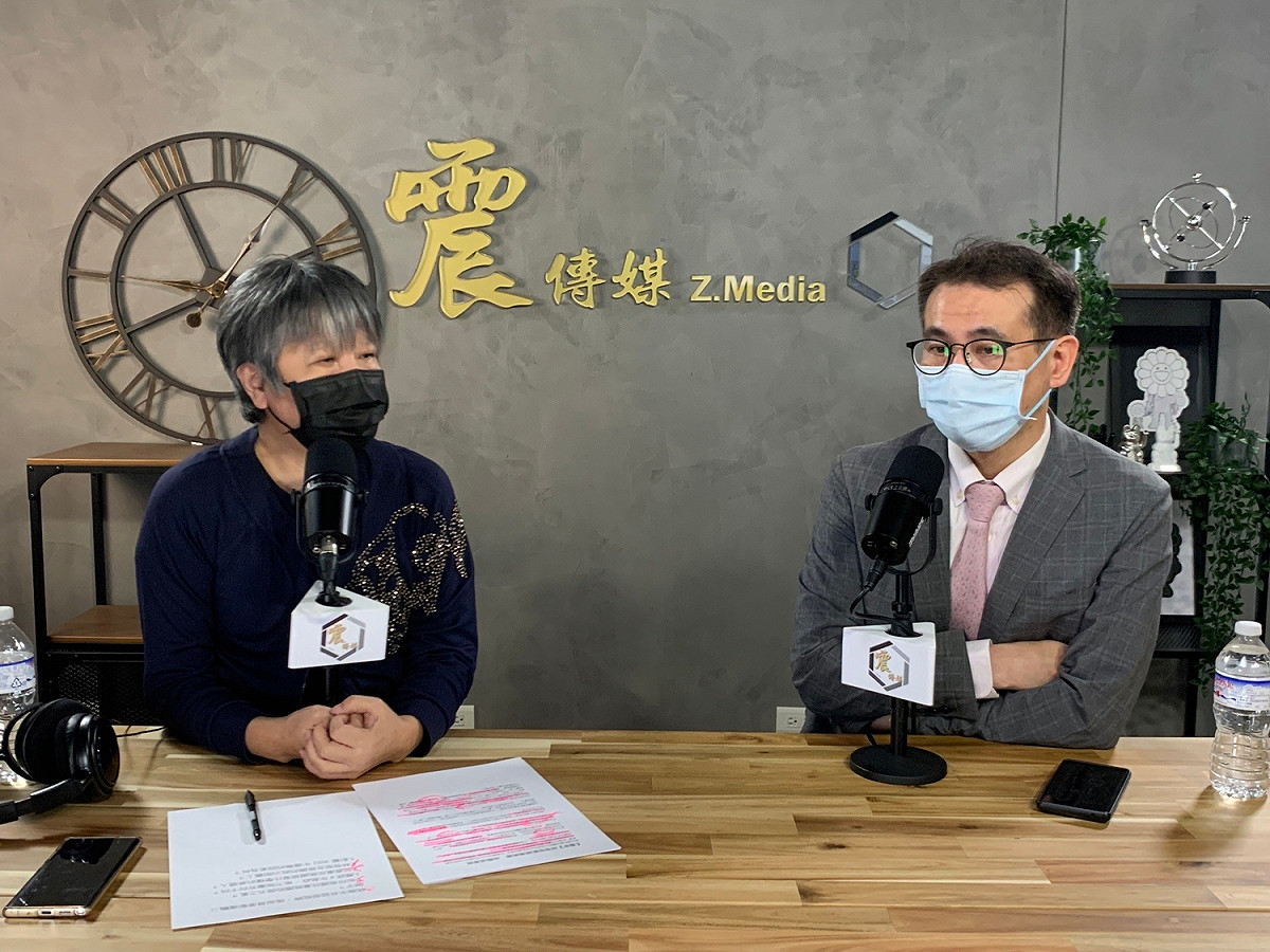 鄭運鵬接受網路直播節目「新聞不芹菜」專訪。 圖:震傳媒/提供