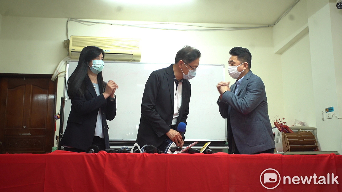 張善政特別向萬美玲、魯明哲致謝，感謝他們願意挺身而出。