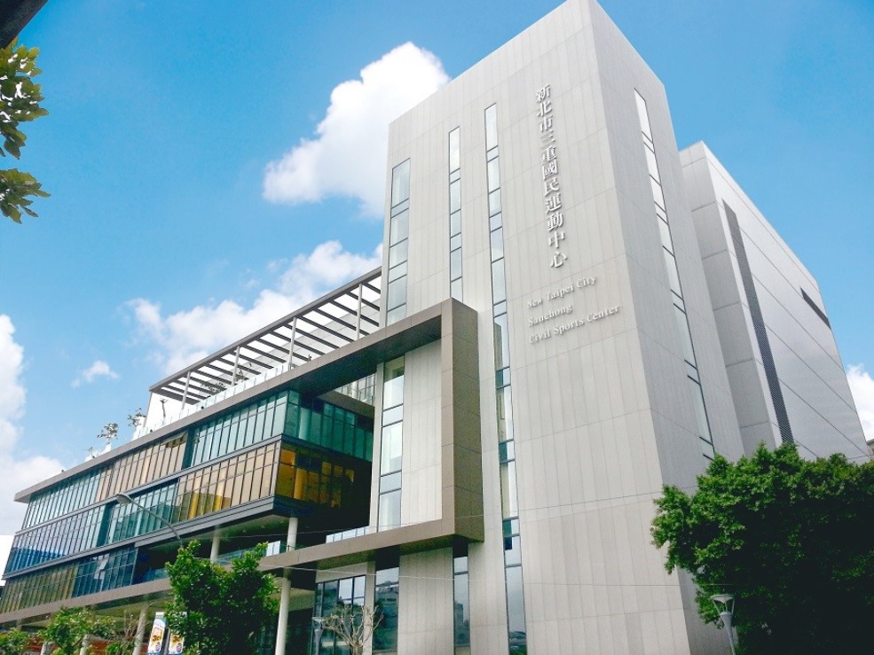 市有不動產出租作營業使用者，租金減收50%、權利金（如國民運動中心、漁市等）最多減收35%。 圖：新北市經發局提供