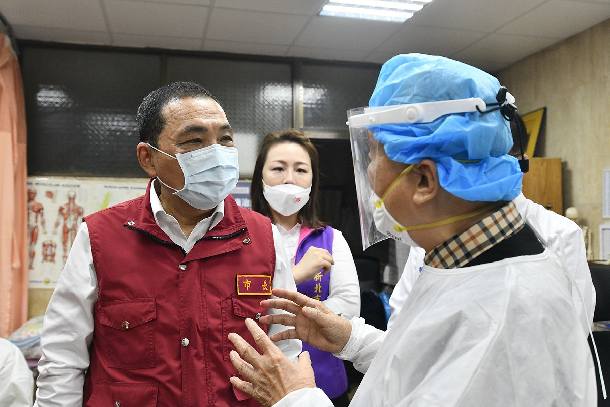 侯友宜表示，新北市重視每位兒童健康。 圖：新北市衛生局提供