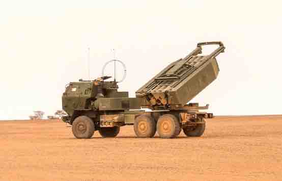 美軍海馬斯多管火箭發射車。 圖：翻攝自騰訊網