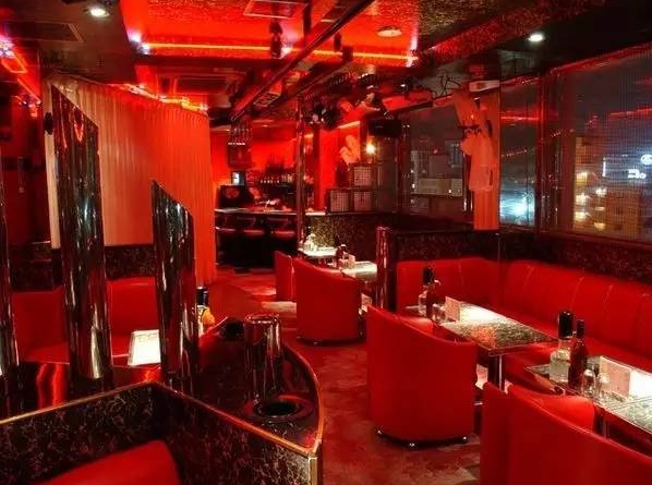 日本新宿的酒吧。 圖 : 翻攝自搜狐