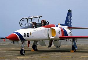 空軍官校AT-3教練機訓練時墜毀，飛官徐大鈞殉職。 圖：取自中文維基百科
