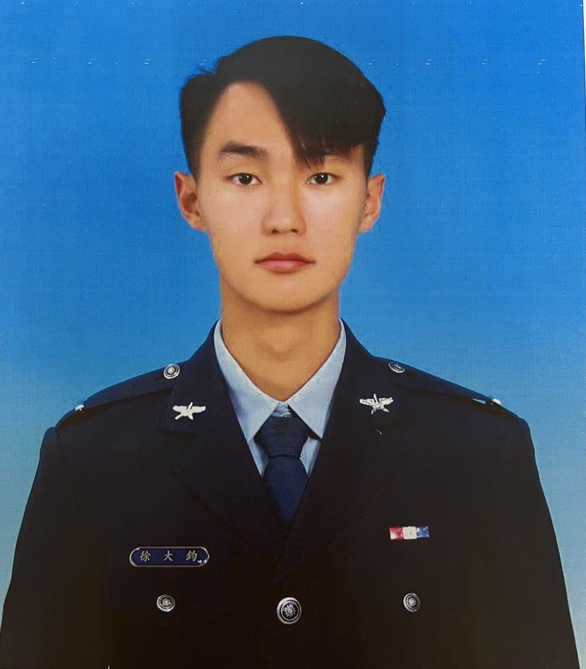 空軍1架AT-3教練機於高雄岡山執行訓練任務時發生事故，學官徐大鈞少尉殉職。 圖：國防部提供