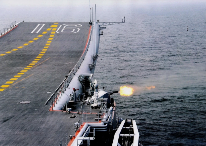 解放軍戰艦在台灣週邊海域實施實彈射擊演練。 圖 : 翻攝自解放軍東部戰區 （資料照）
