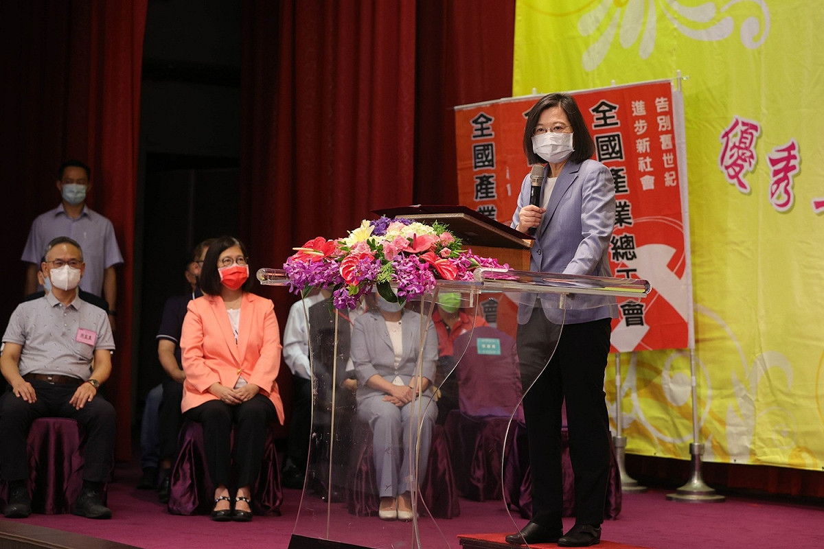 總統蔡英文6日下午出席全國產業總工會第七屆會員代表大會 圖：總統府提供