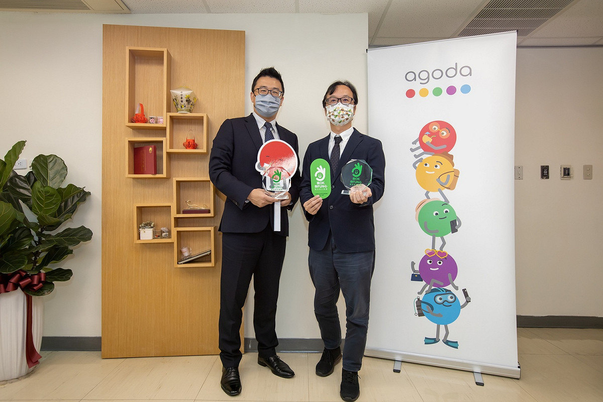 Agoda台灣副總經理齊彥喆(（左）與觀旅局長楊宗珉（右）合照，象徵雙方建立合作關係。