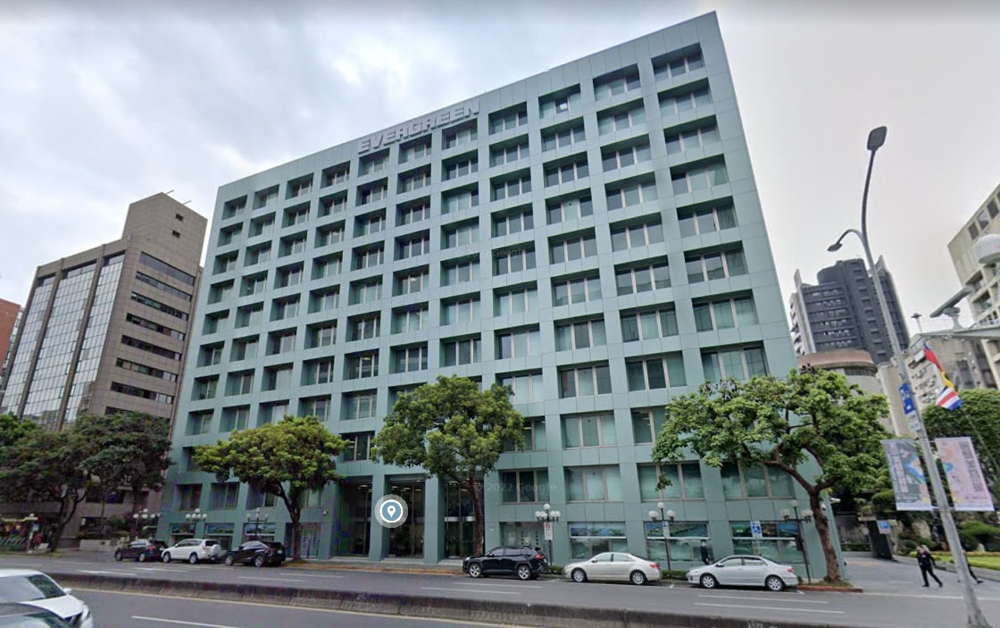 長榮鋼鐵今日改選董事，大哥張國華一派取得經營權（圖為長榮集團總部）。 圖：擷取自Google Maps