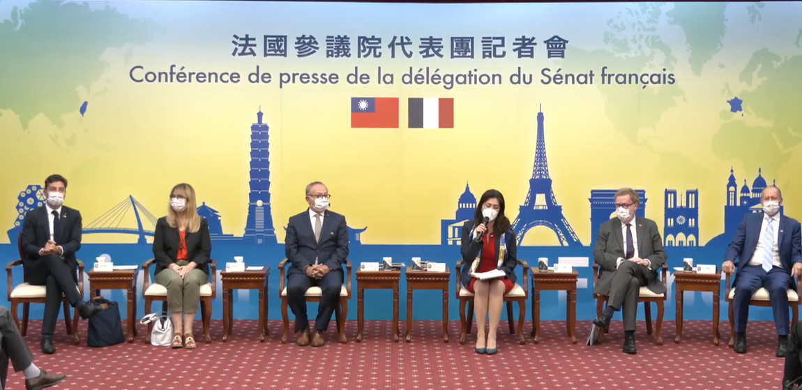 法國參議院訪問團今（10）天下午在外交部舉行記者會。 圖：擷自直播畫面