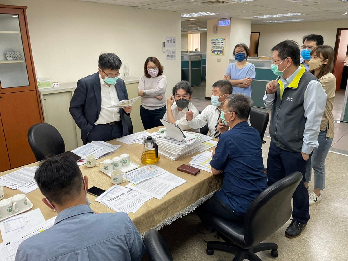 王必勝在臉書發文，直言自己不在乎某些人對他們的批評謾罵，因為支持鼓勵總是更多。 圖/王必勝臉書
