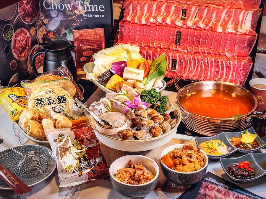 「嗑肉石鍋」在疫情未降溫之際仍持續展店。 「嗑肉石鍋」業者/提供