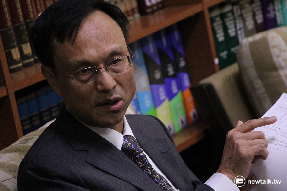 針對肯亞案，外交部亞非司司長陳俊賢9日表示，儘管已使盡手段阻擋國人遣送至中國，仍難敵中國的「蠻橫」。 圖：趙廣絜/攝