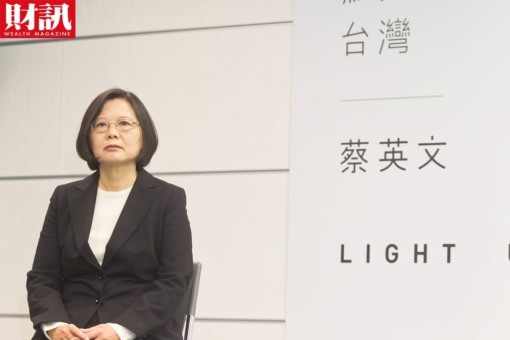最新一期《財訊》報導指出，內閣人事「又老又藍」已讓綠營不爽，財團法人、轉投資公司等又讓前朝人馬繼續掌控，很讓同志納悶，「新政府在想什麼？」 圖：財訊提供