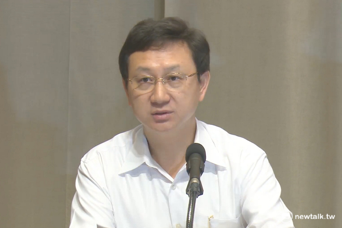行政院發言人童振源22日表示，內政部次長花敬群提到「30年以上老屋買賣要強制健檢」是不成熟的政策，行政院也不瞭解政策內容。 圖：新頭殼資料照片