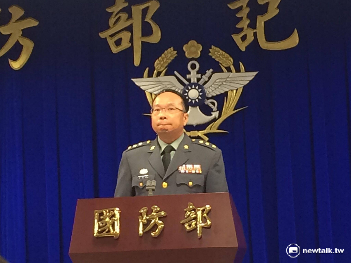 外界傳出國防大學歧視愛滋病學生並予以退學，國防大學政戰學院教育長上校陳毅銘16日表示，該學生被退學是因為德行考核成績不及格。 圖：趙廣絜/攝