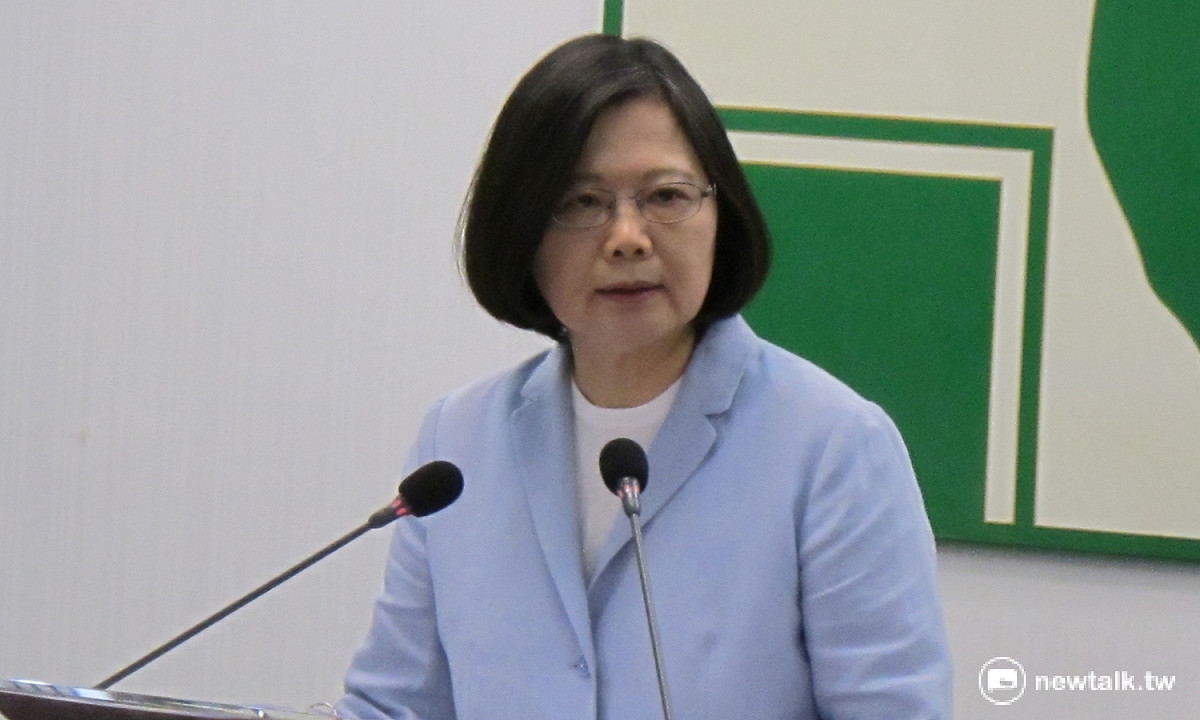 總統蔡英文31日用「荒腔走板、匪夷所思」重話來形容兆豐案。 圖：林朝億/攝