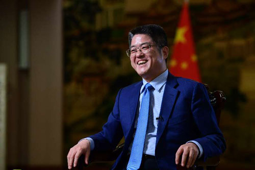 被視為外交部長王毅接班人的親俄派樂玉成，6月初名字曾一度在外交部的網站上消失過。矢板明夫指出，此舉在某種意義上，是中國在外交上是否繼續支持俄羅斯的象徵，更意味著中國二十大黨大會前的權力鬥爭，才剛剛進入熱身階段。 圖：擷自《湖南紅網》