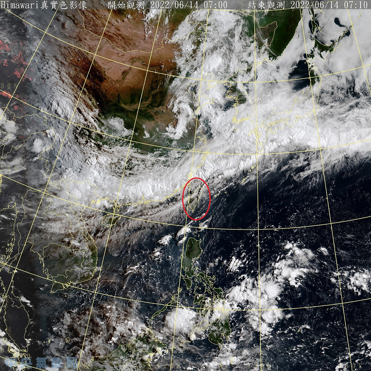 今天全台受到西南風影響，金門與馬祖將有局部短暫陣雨或雷雨，清晨至上午，中南部地區也有局部短暫陣雨，其他地區包括澎湖則是多雲到晴的天氣。 圖：中央氣象局/提供